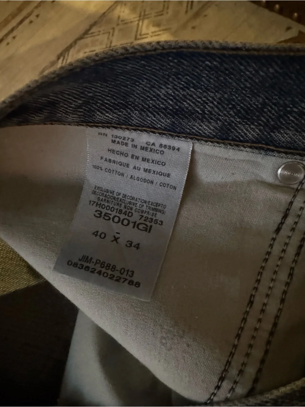 Men’s Wrangler Rugged Wear Classic Blue Straight Jeans Sz 40 x 34 Like New!